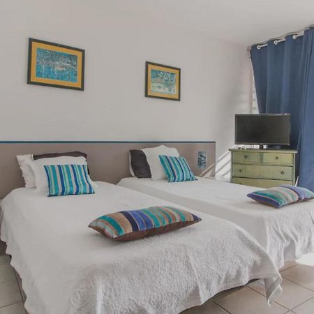 Apartament Un Pied-A-Terre Face A La Marina Le Marin Zewnętrze zdjęcie