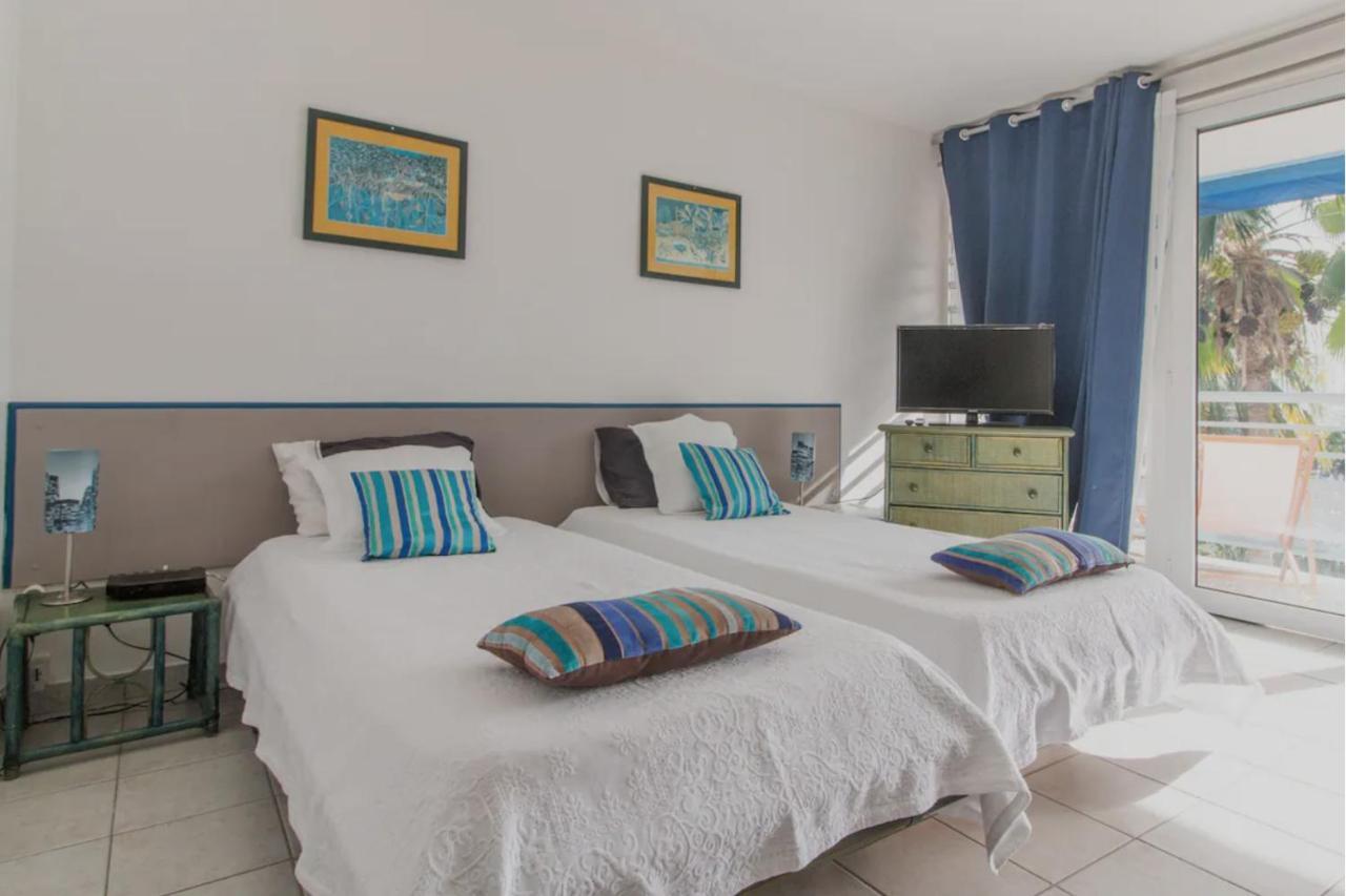 Apartament Un Pied-A-Terre Face A La Marina Le Marin Zewnętrze zdjęcie